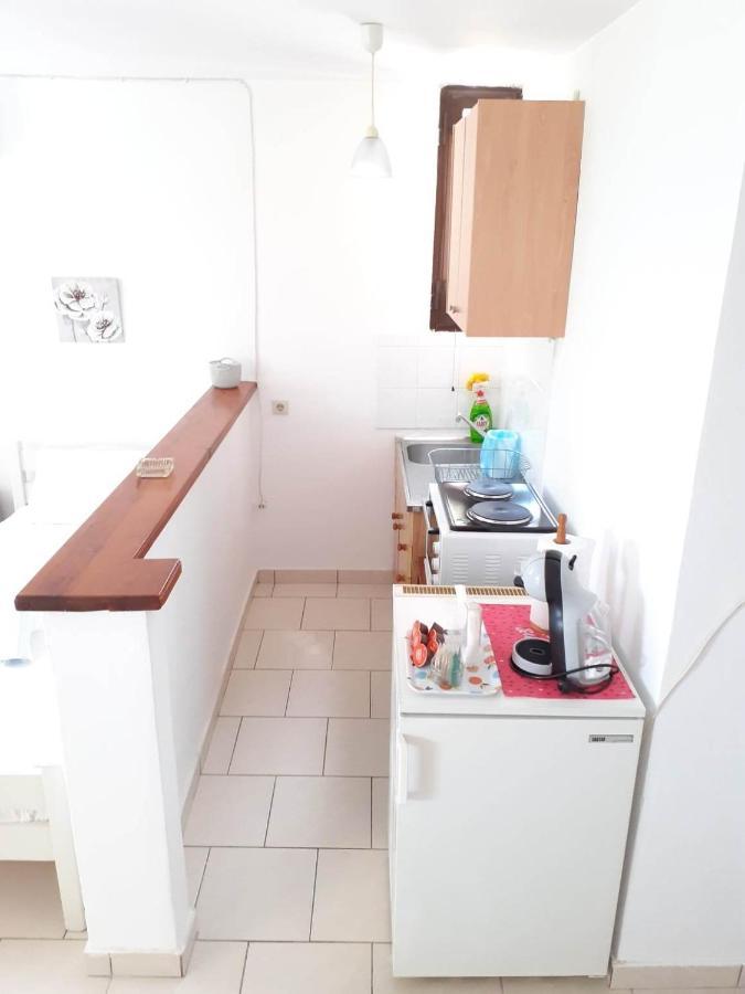 Daphnes Apartments Ratzaklion Ngoại thất bức ảnh