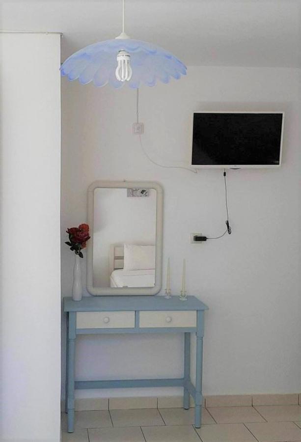 Daphnes Apartments Ratzaklion Ngoại thất bức ảnh